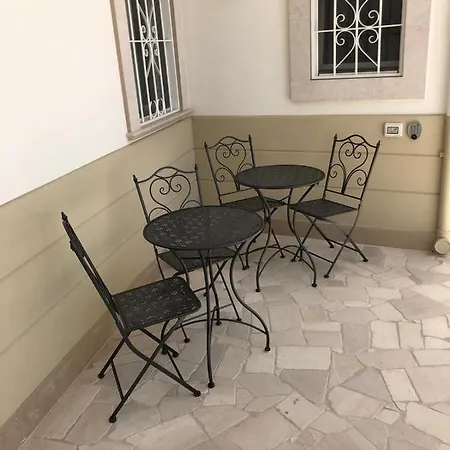 Casa Di Flo Apartment Bari Exterior photo